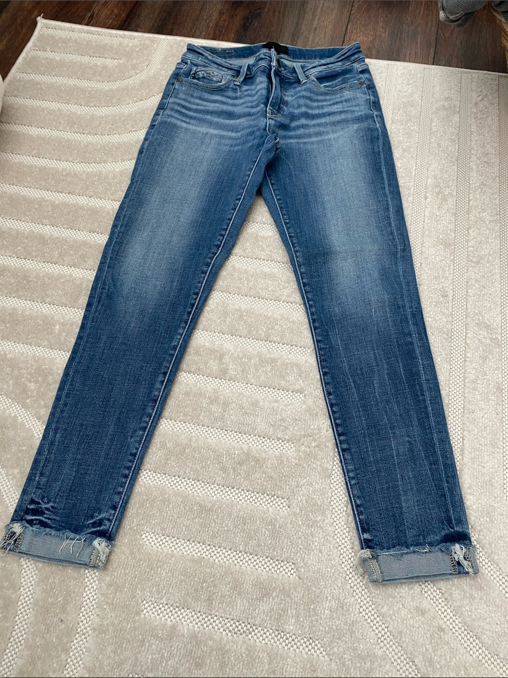 Buckle Women's Faded Blue Skinny Jeans